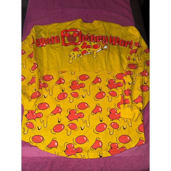 Authentic Walt Disney World Spirit long sleeve pizza top size medium - Picture 5 of 8